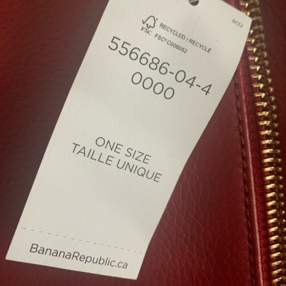 NWT Banana Republic leather fold over clutch - Picture 4 of 4